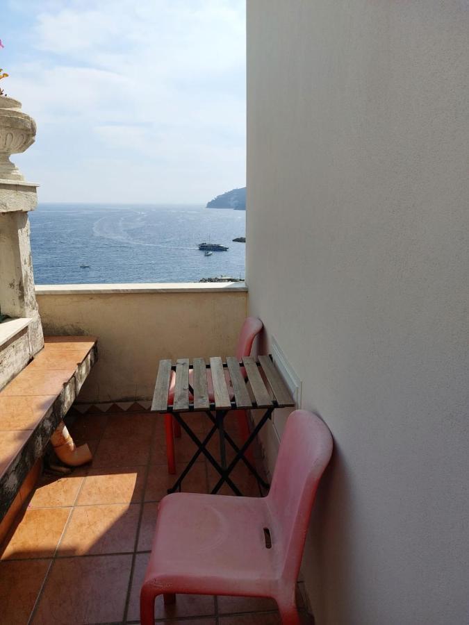 La Stanza Sul Porto Di Amalfi Camera Piccina Piccina Con Bagno Privato E Terrazzino Vista Mare Exteriér fotografie