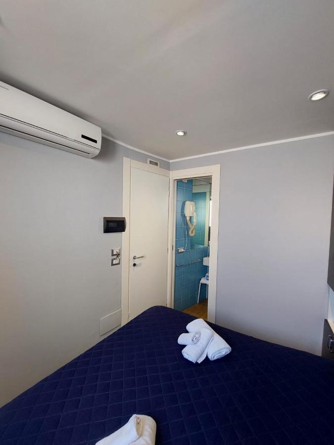La Stanza Sul Porto Di Amalfi Camera Piccina Piccina Con Bagno Privato E Terrazzino Vista Mare Exteriér fotografie